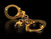 Золотистые наручники Metal Cuffs