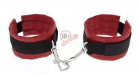 Красно-чёрные полиуретановые наручники Luxurious Handcuffs